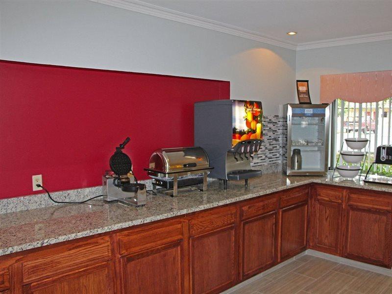 Fairview Inn & Suites โมบิล ภายนอก รูปภาพ