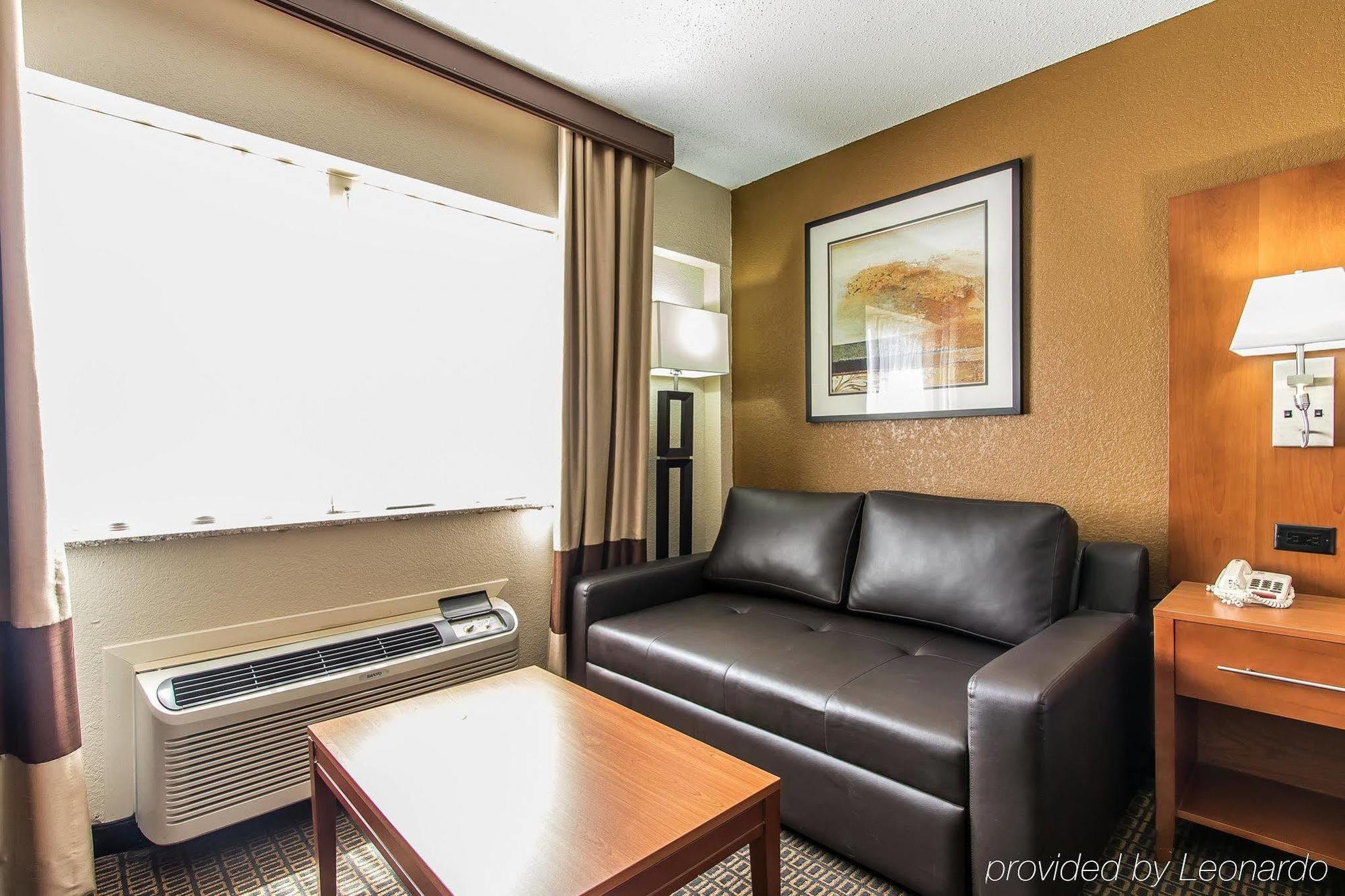 Fairview Inn & Suites โมบิล ภายนอก รูปภาพ