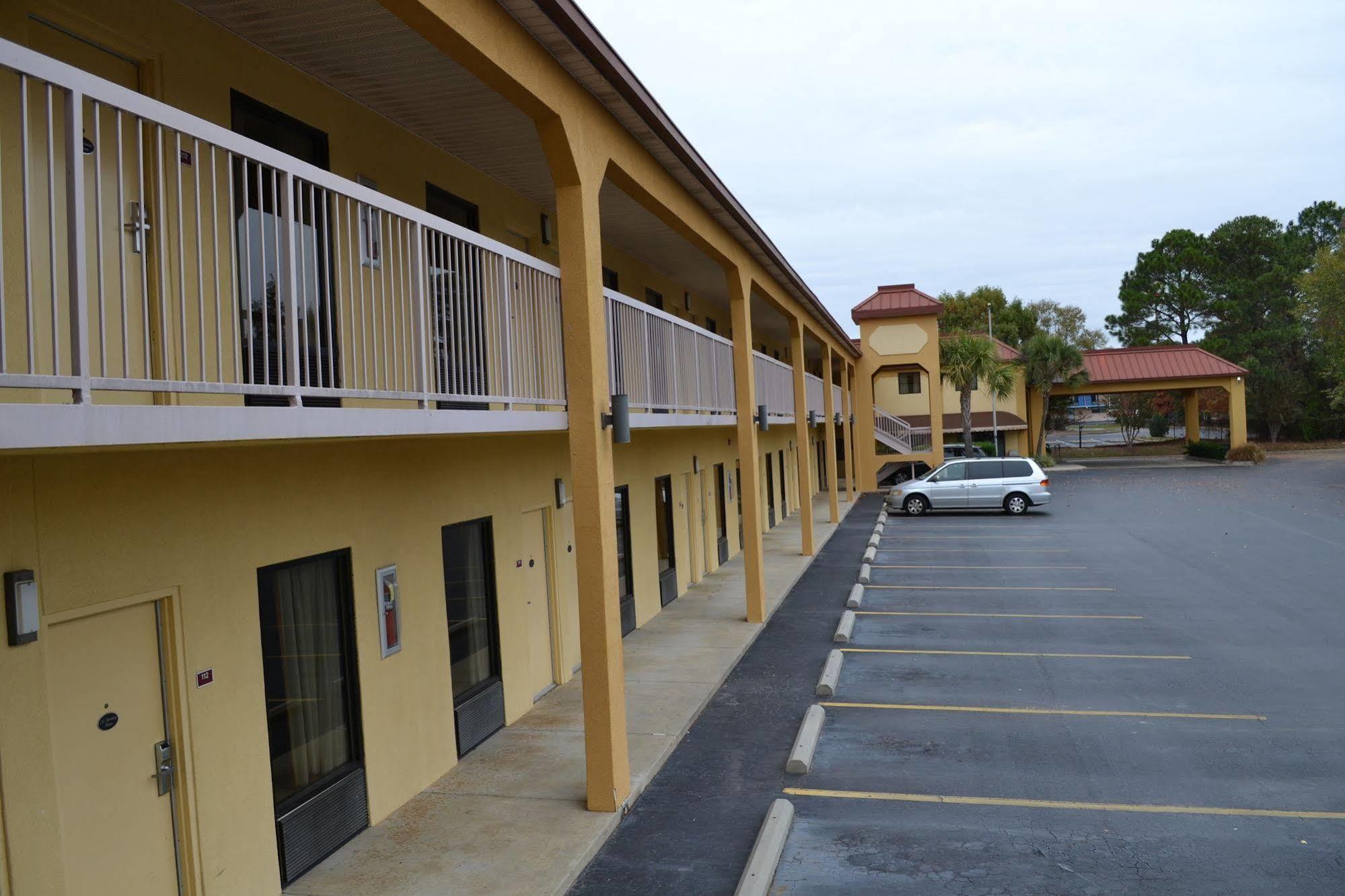 Fairview Inn & Suites โมบิล ภายนอก รูปภาพ