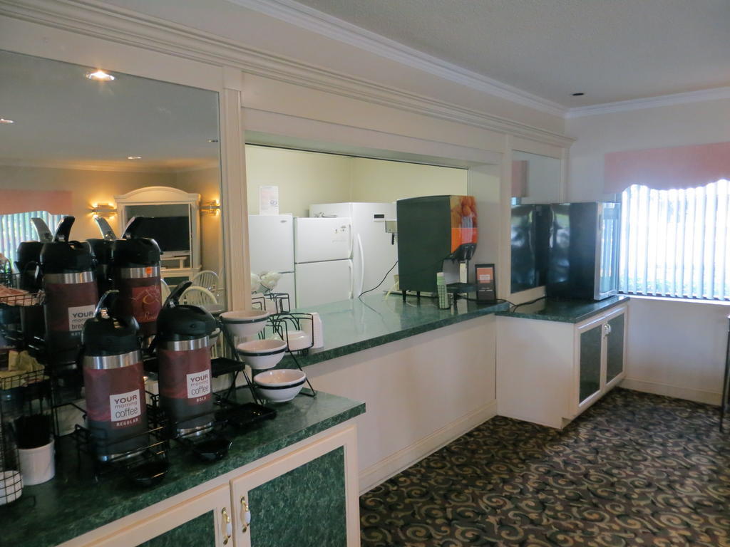 Fairview Inn & Suites โมบิล ภายนอก รูปภาพ